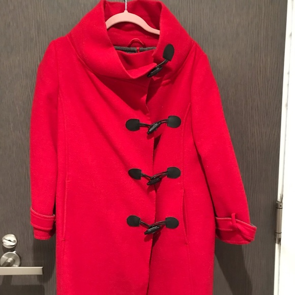 Broadcast red coat - Picture 2 of 2